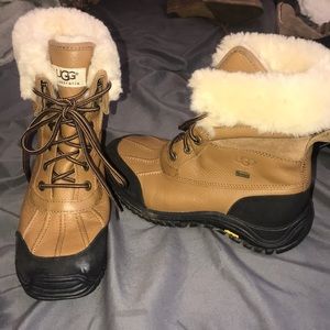 UGG ADIRONDACK III BOOT